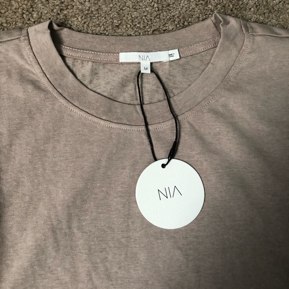 NIA basic tee crop top - Picture 2 of 4